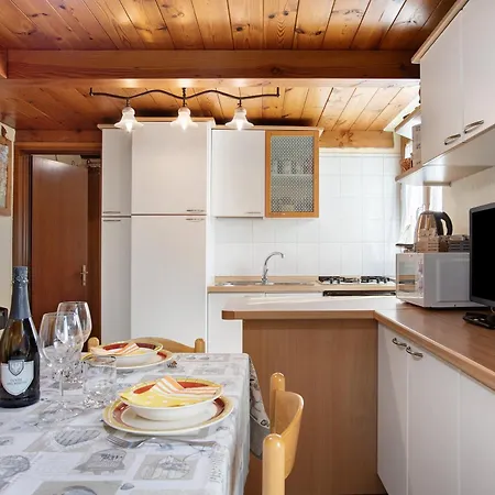 Apartament Eun Tchi Vo - *